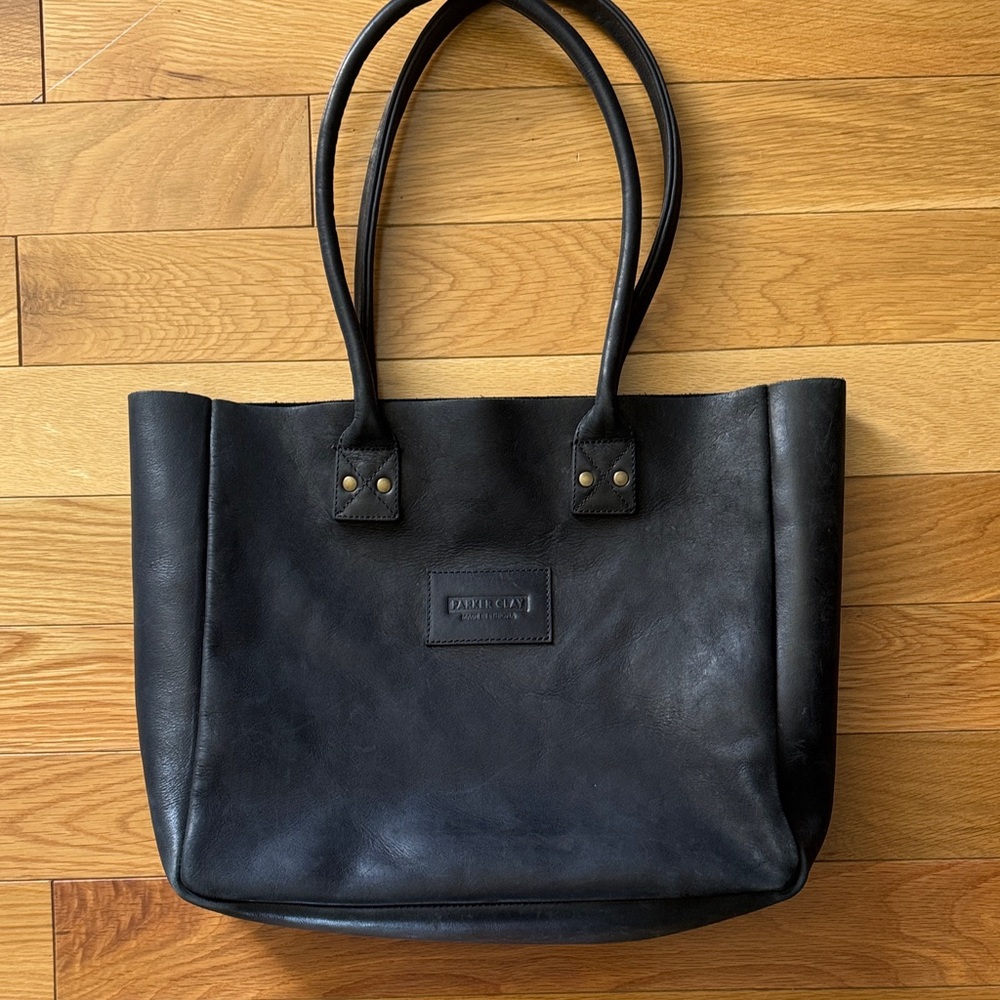 Parker Clay Elegant Black Tote Bag